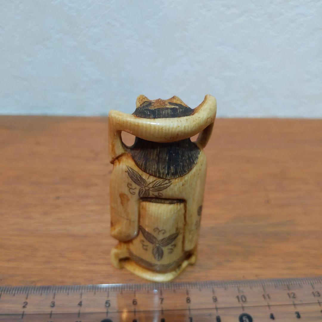 時代提げ物 七福神根付 天然素材 在銘【弁才天】高さ約7.4cm 重さ約56ｇ