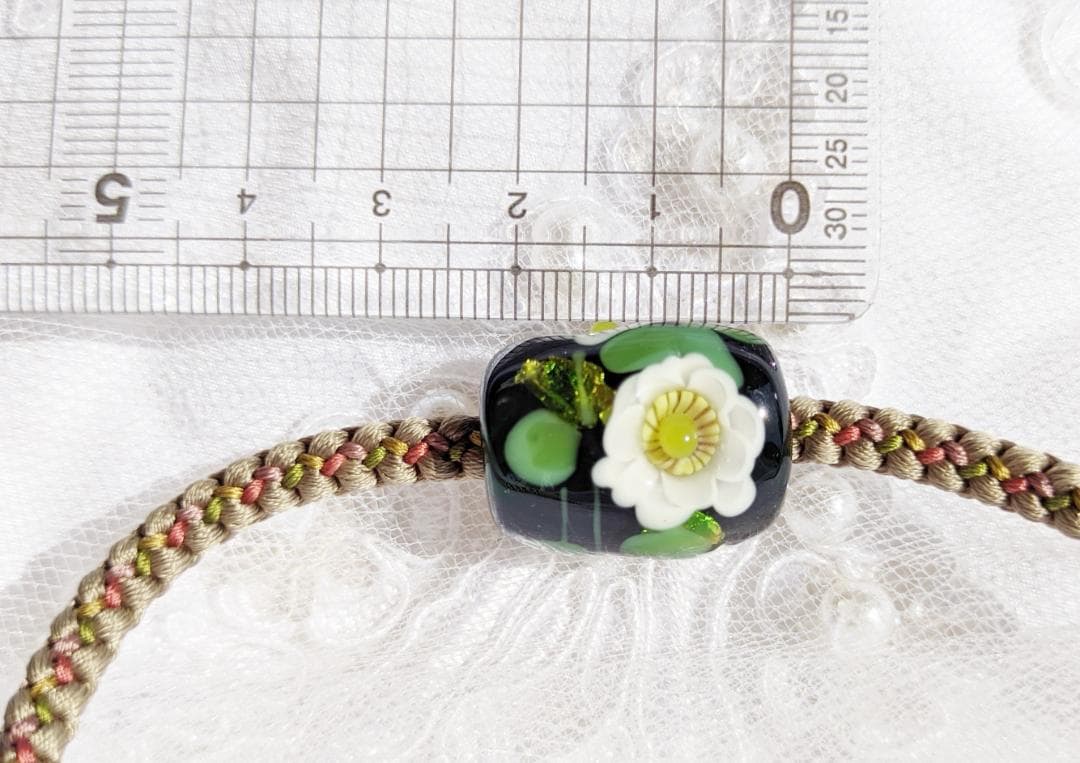 吉田正子トンボ玉（貳拾伍）　「江戸組み紐」ネックレス　ガラス玉に込めた日本画