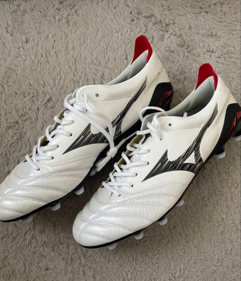 サッカースパイク　ミズノ　モレリアネオ4