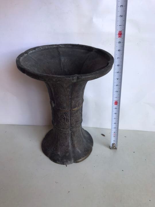 中国古董，青銅器の尊，古銅製，古代の紋，極細工，重778克。