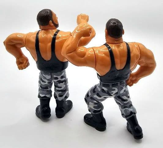 ザ・ブッシュワッカーズ　ハズブロ フィギュア WWF