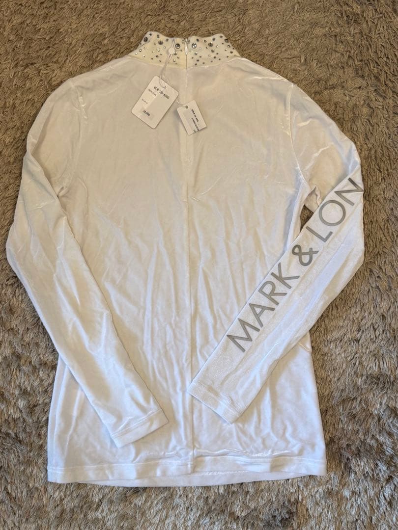 やす君【新品未使用】MARK & LONA タートルネック2点セット