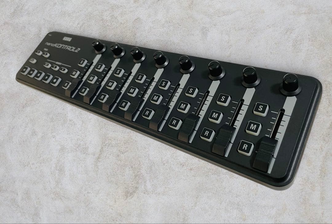 （美品）KORG nanoKONTROL2 MIDIコントローラー ケース付き