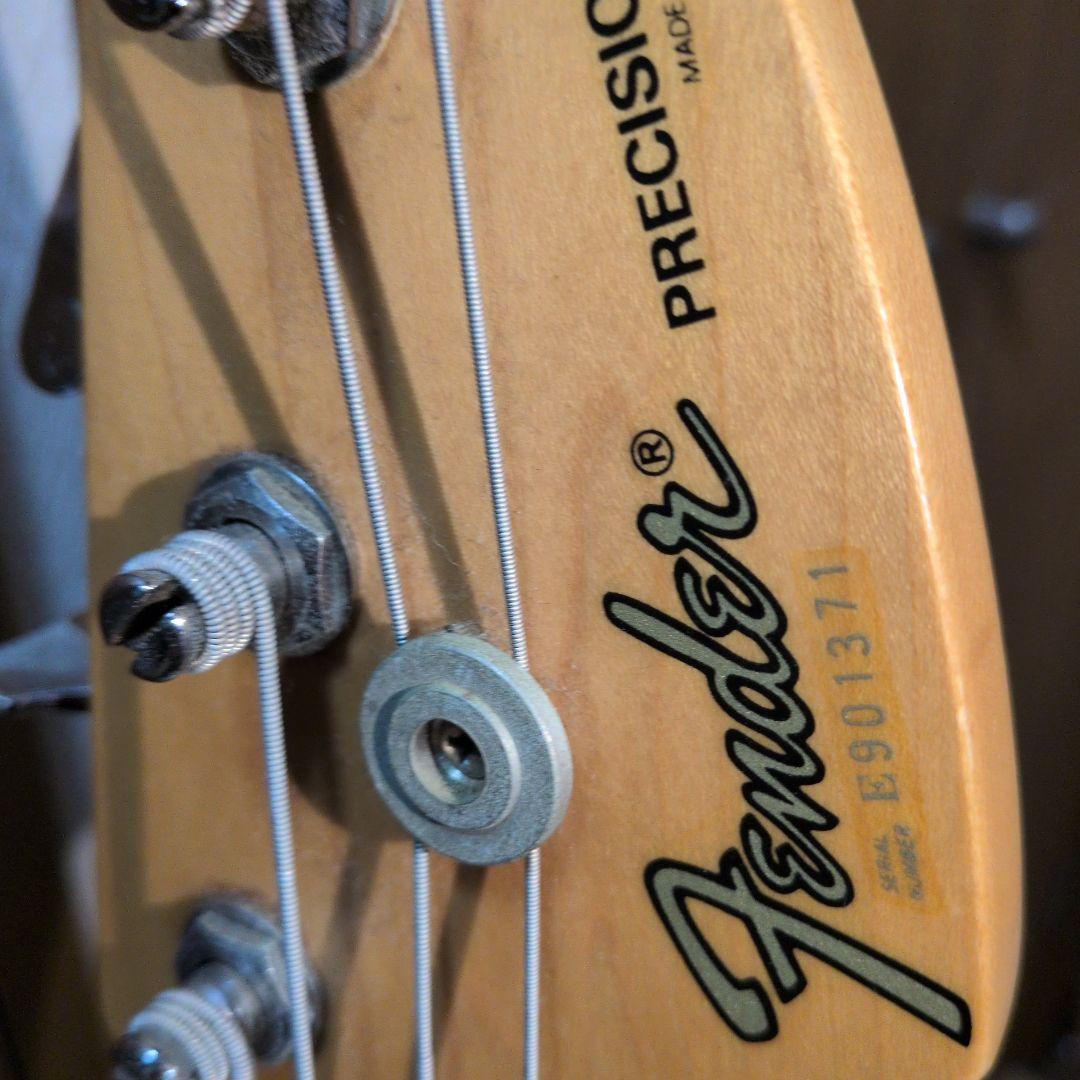 D*y様 Fender Precision Bass ホワイト
