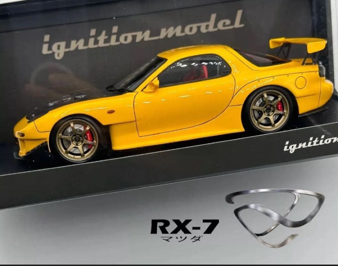 ミニカー Mazda RX-7 IG2228 (FD3S) Yellow 1/18