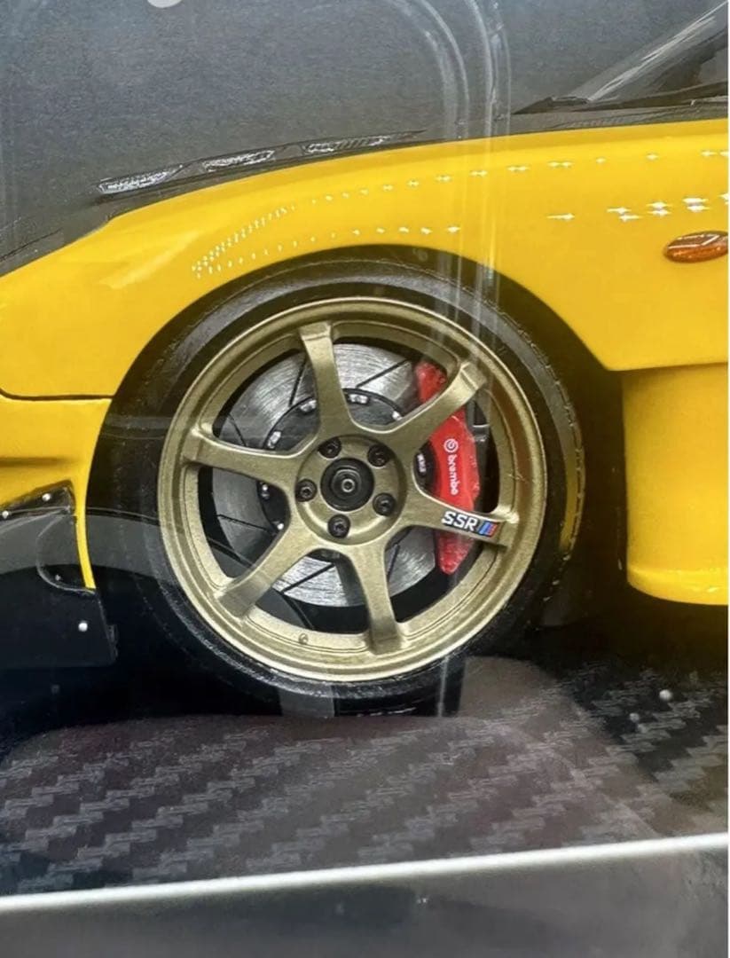 ミニカー Mazda RX-7 IG2228 (FD3S) Yellow 1/18