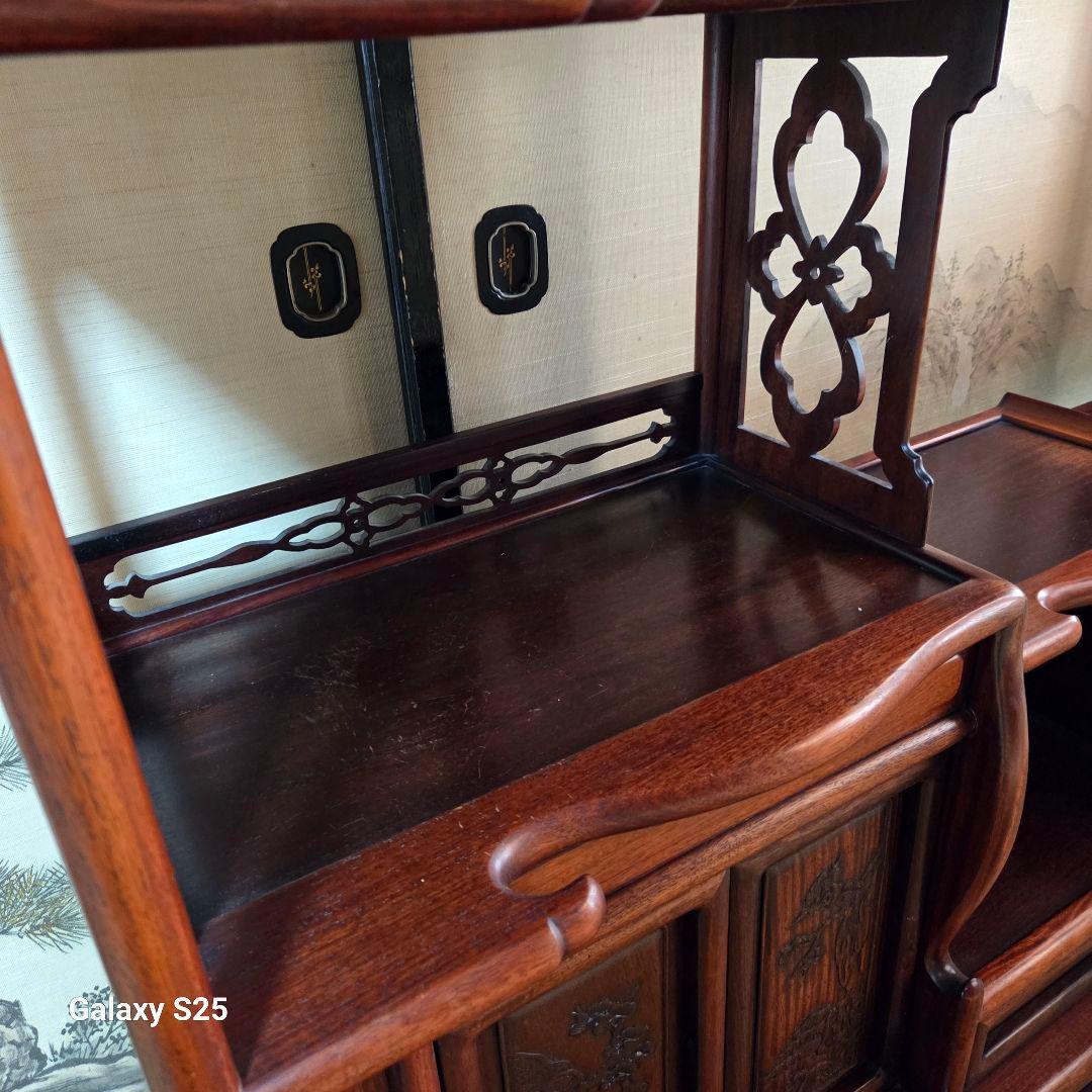 水屋箪笥　美しい彫刻の茶棚　飾り棚