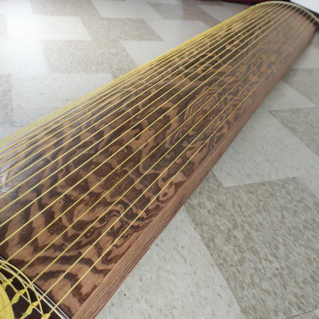 17弦 琴 くり甲 綾杉彫り 透かし玉縁包み 全長約215cm 和楽器