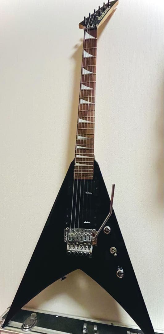 Jackson KING-V Floyd Rose　ジャクソン フライングV 黒