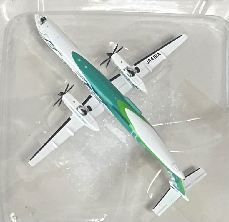 航空機・ヘリコプター ANA Dash8-Q400 JA451A eco Green