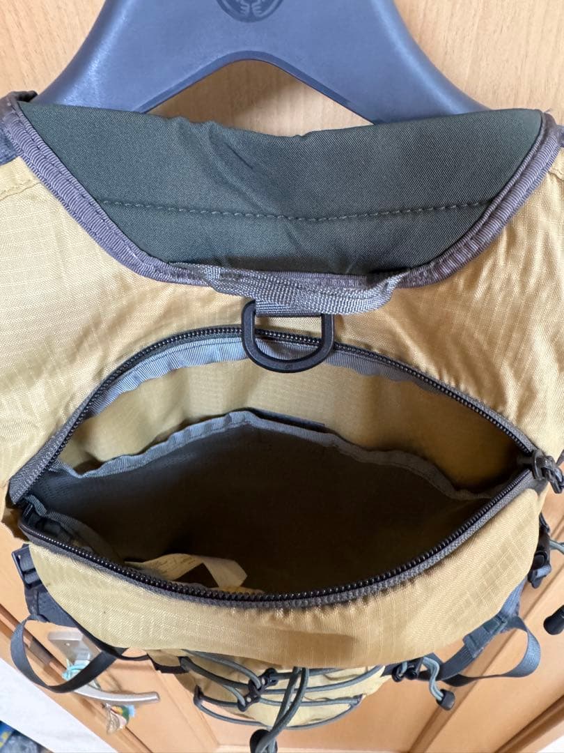 patagonia ハイブリッド・パック・ベスト