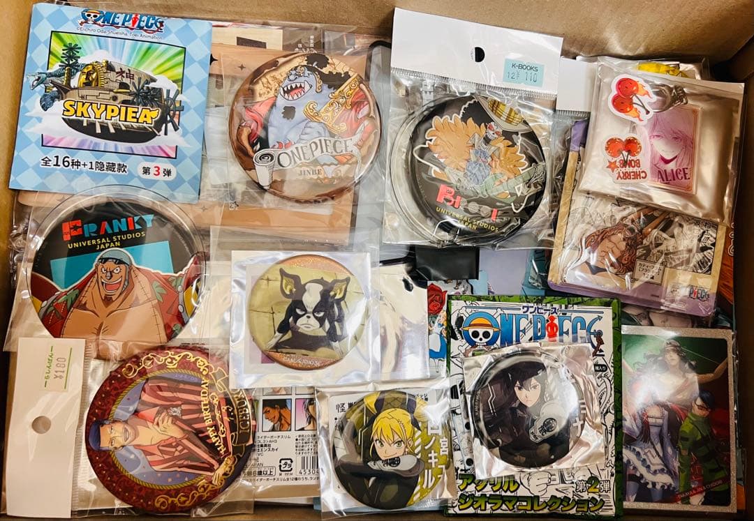 ジャンプ one piece ナルト 家庭教師 アニメキャラグッズ大量まとめ売り