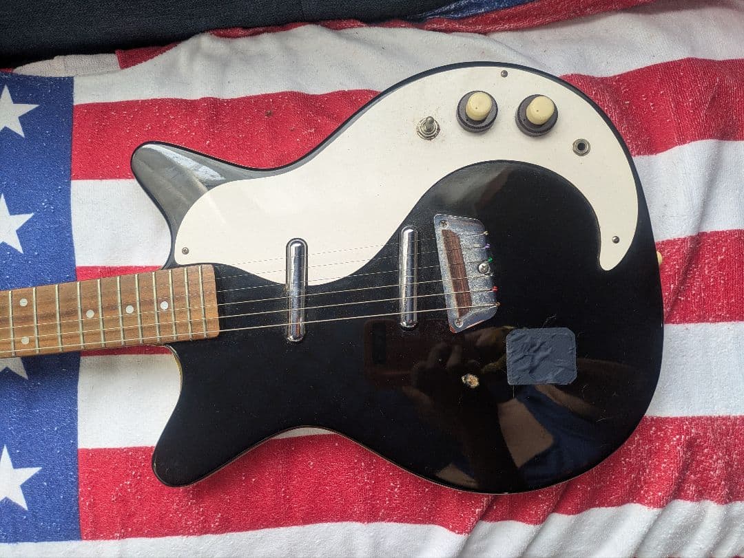 ジミー・ペイジ愛用！　Danelectro エレキギター