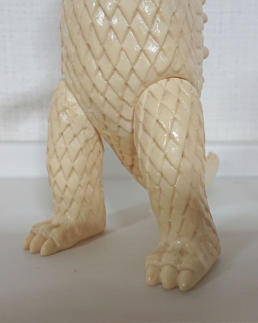 ベムラー ウルトラコレクション ソフビ 無塗装 白成形 ウルトラ怪獣シリーズ