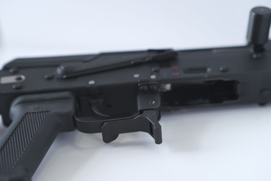 【RUS Defense】AK KSU-1用 マグリリース 本物 (Right)