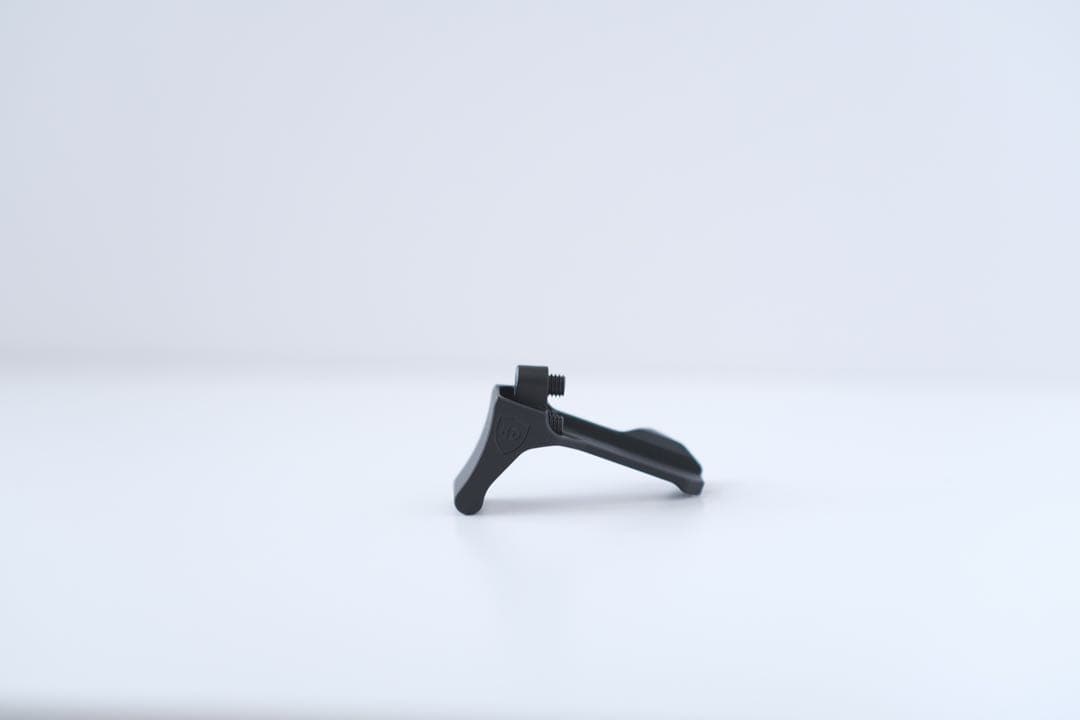 【RUS Defense】AK KSU-1用 マグリリース 本物 (Right)