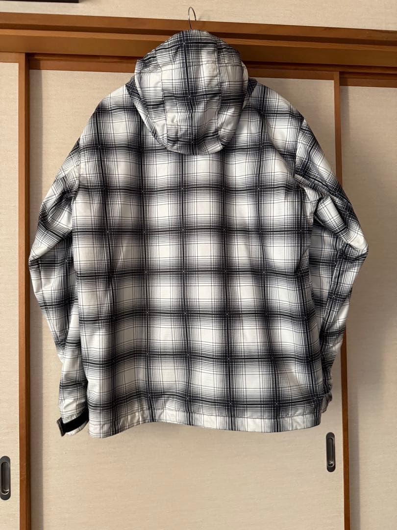 スノボ・スキーウェア（ジャケット・パンツ）