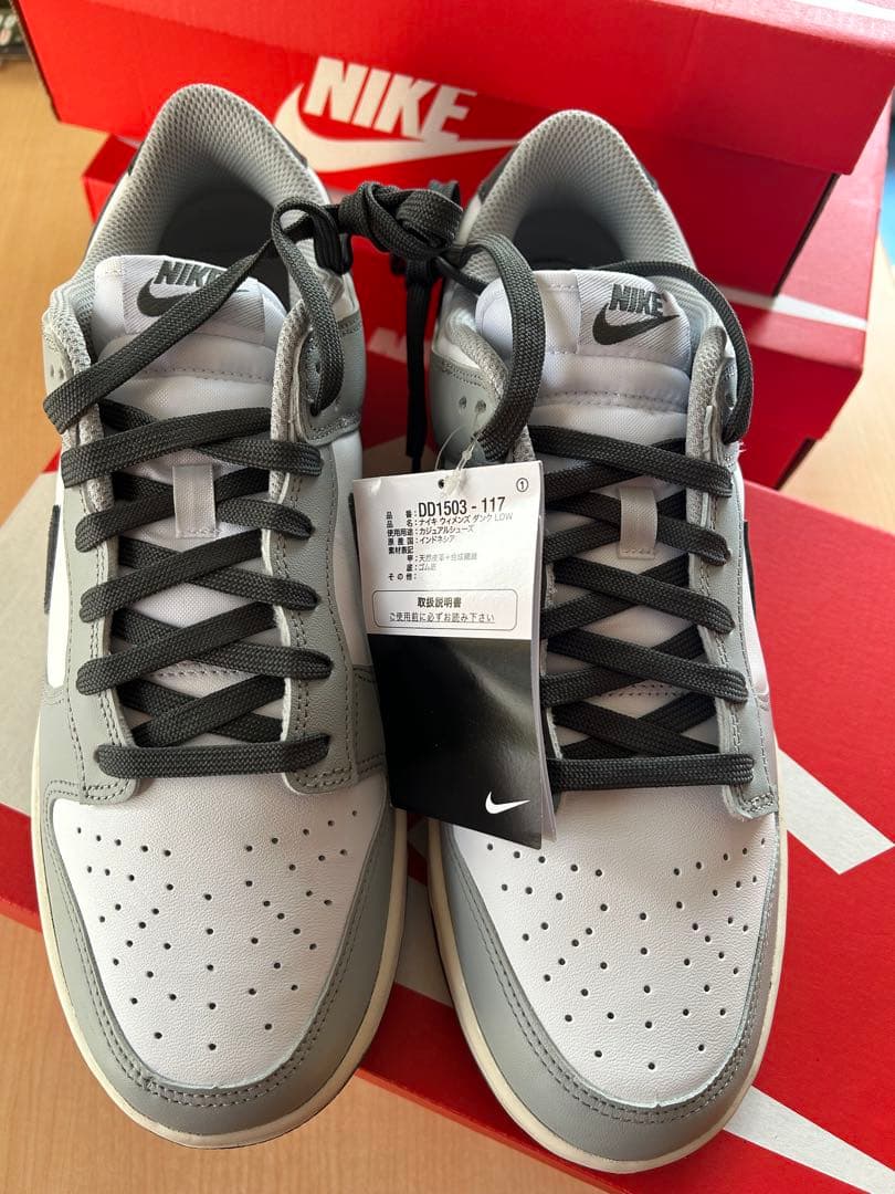 Nike D1503-117 シューズ グレー/ホワイト