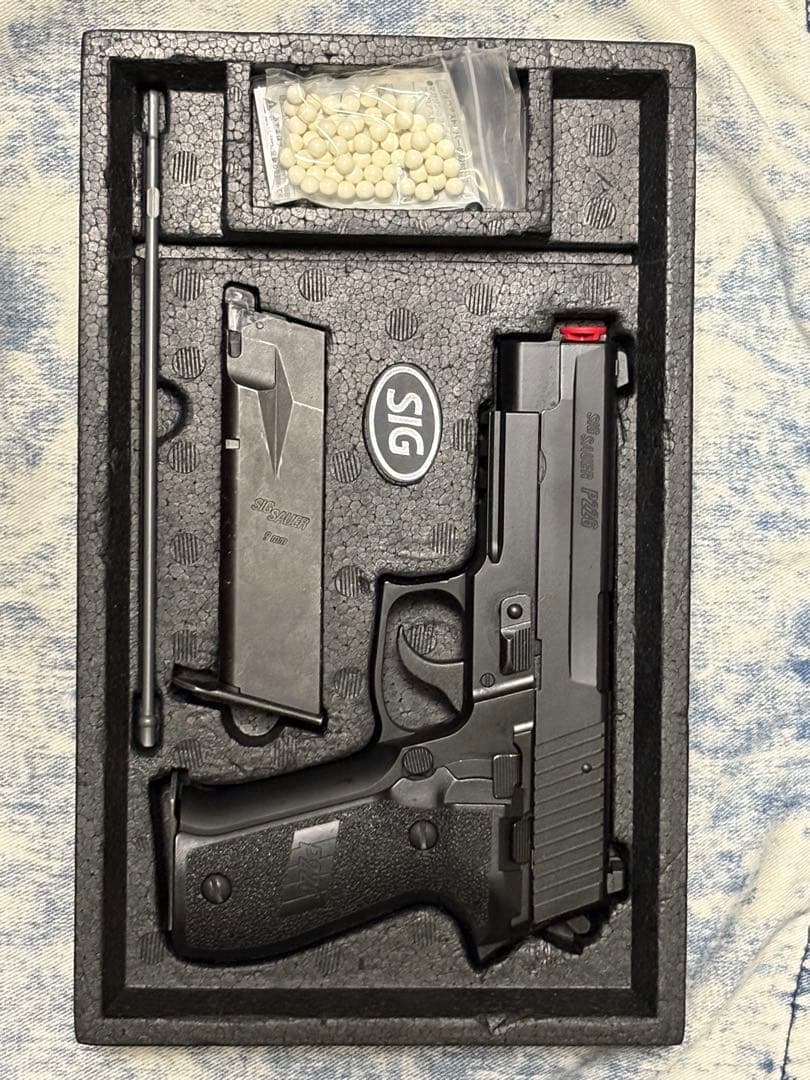 東京マルイ SIG SAUER P226 RAIL【マガジン3つ付き】