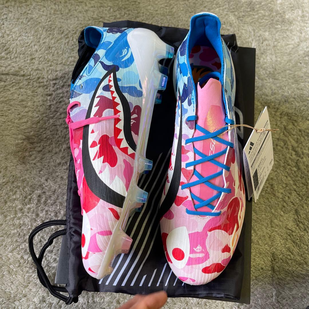 BAPE×アディダスF50 サッカースパイク26.5ピンク/ブルー