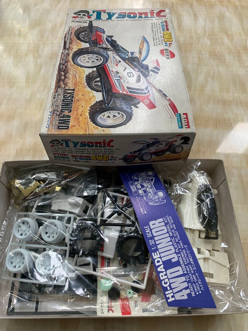 ARII 可変翼ミニ4WD 1/32 ①トムキャト②タイソニック　ミニ四駆