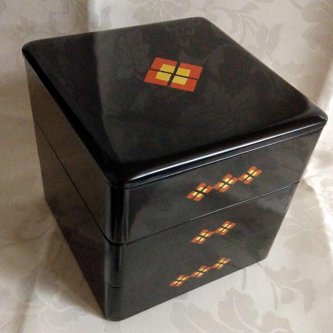 重箱　秀衡塗り　三段重　伝統工芸品　モダン　金箔　新品未使用