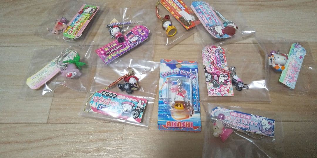 【大量】79個 レアあり ご当地 キティちゃん ストラップ 根付け まとめ売り