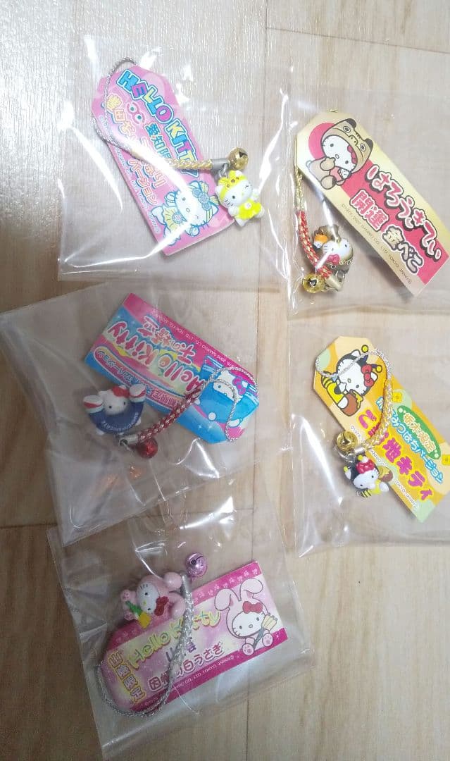 【大量】79個 レアあり ご当地 キティちゃん ストラップ 根付け まとめ売り