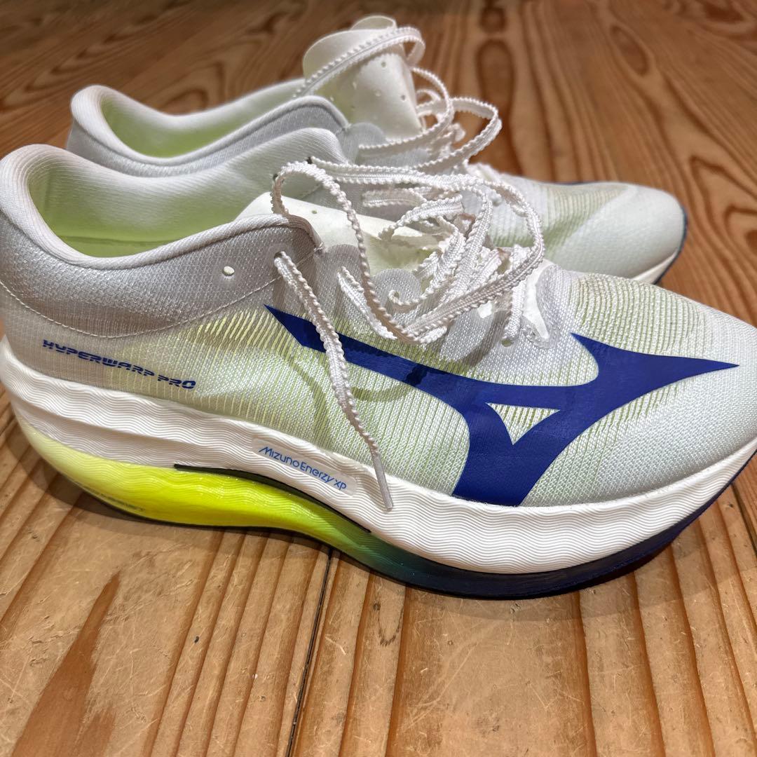 Mizuno HYPERWARP PRO 27.5ランニングシューズ