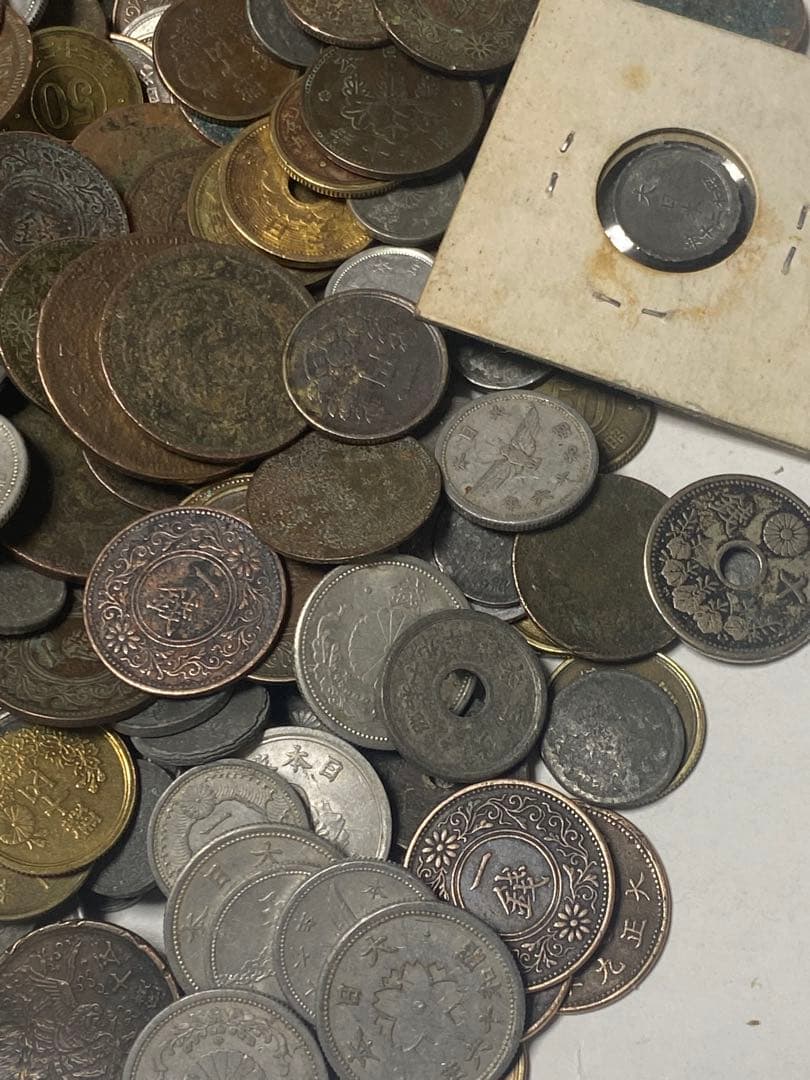 古銭 銅貨・黄銅貨・青銅貨・白銅貨・ニッケル貨錫貨アルミ貨など3.1㎏NO.61