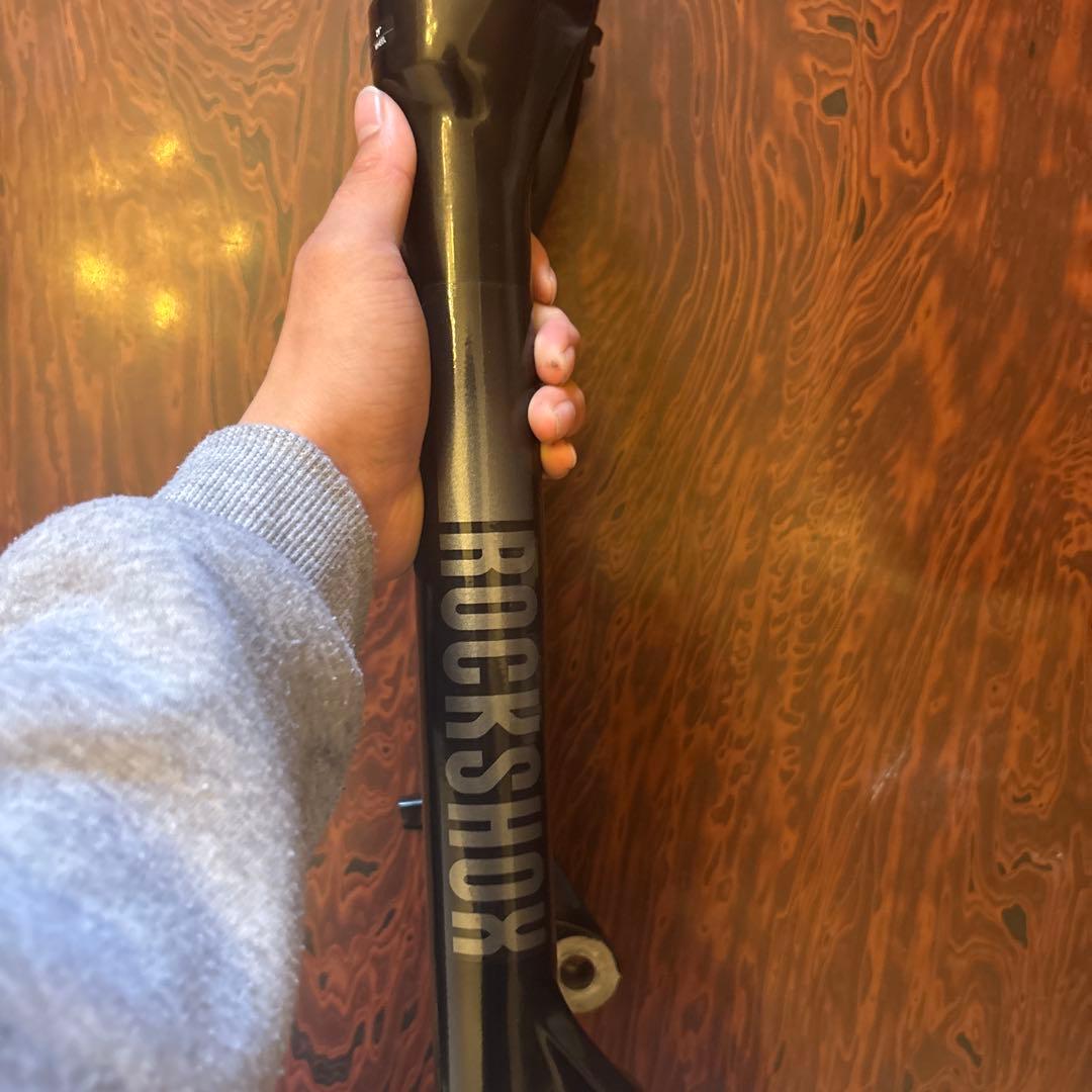 サスペンションフォーク ロックショックスリーコンブラック 29