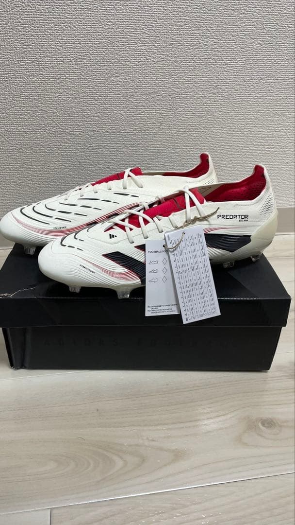 adidas メンズ　サッカーシューズ