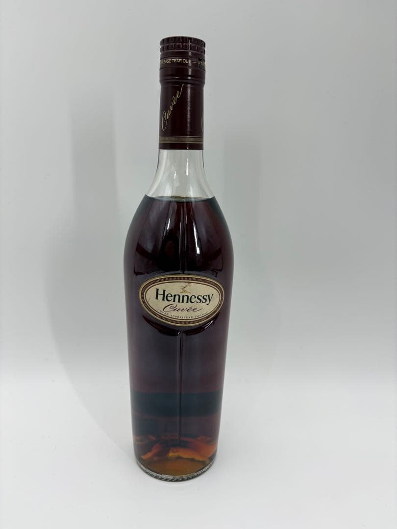 ヘネシー キュヴェ スペリオール コニャック 700ml 未開栓