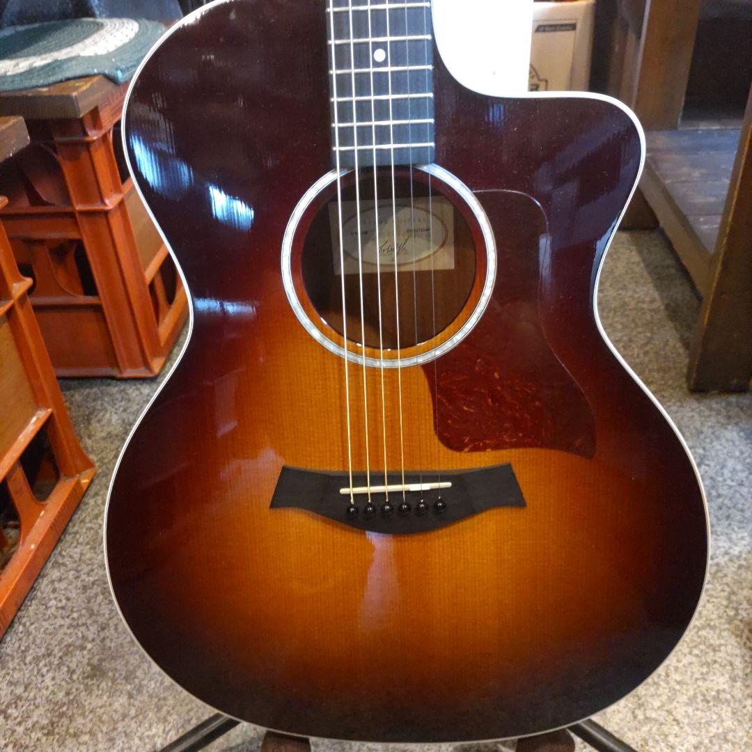 Taylor 214ce エレアコ (管理キワ)