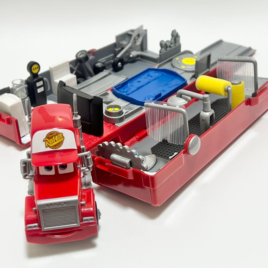 マテル　カーズ　Mack truck playset ライトニングマックイーン