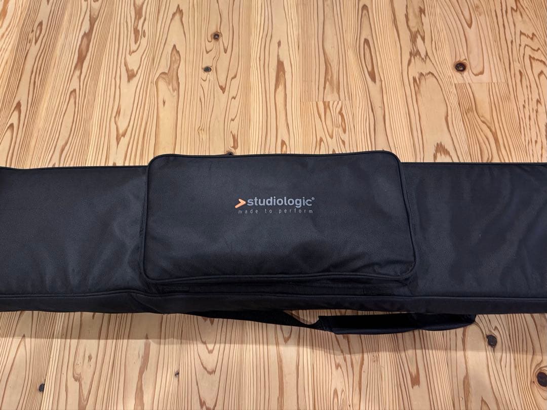 【良品】Studiologic Numa Compact 2★純正ソフトケース付