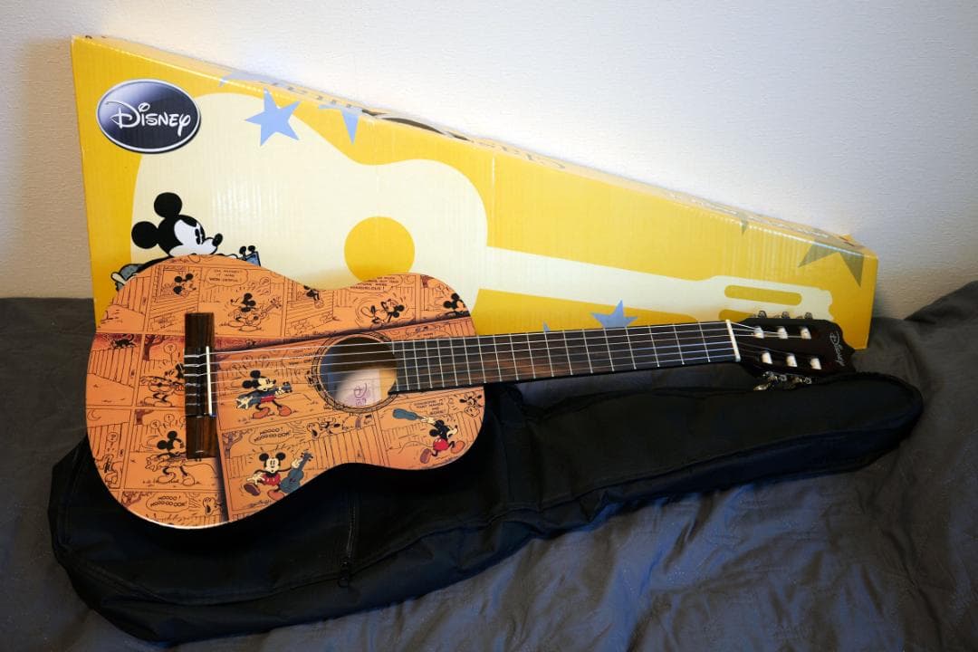 美品　Disney ミッキー　ミニ　クラシックギター DCG-1M