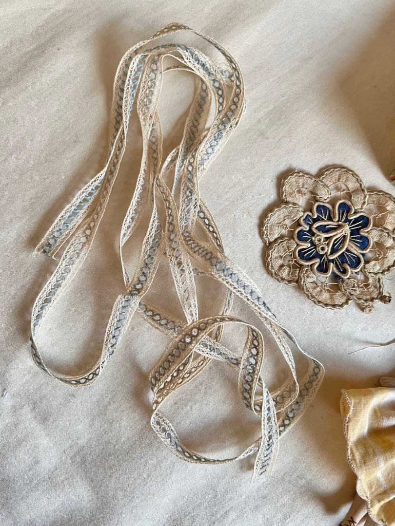 フランスアンティーク　カルトナージュボックス　ビスクドール　小物たちのセット