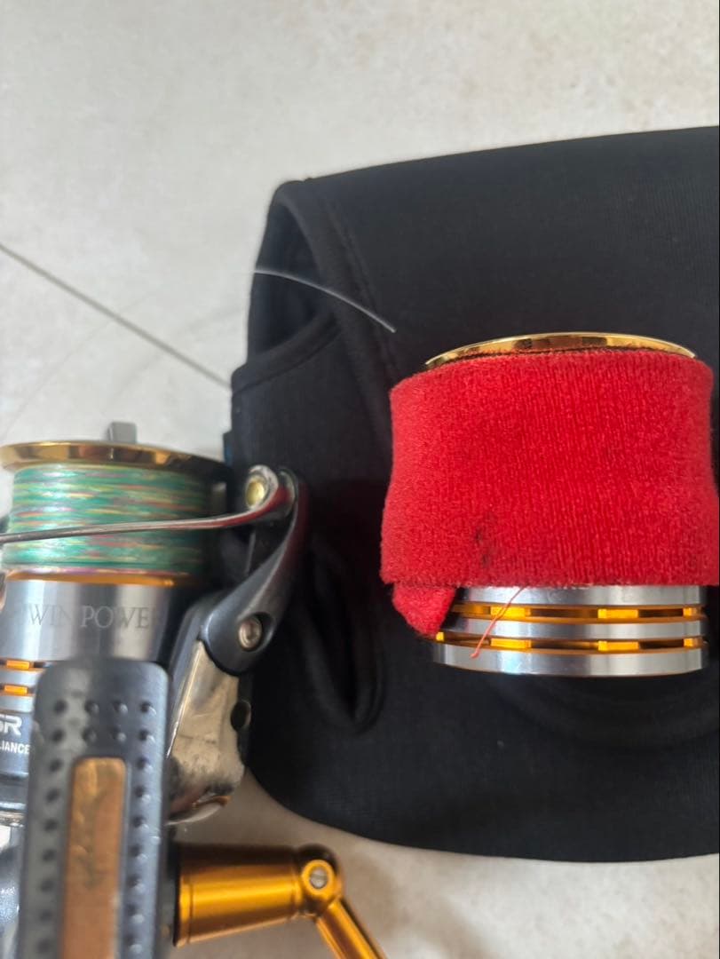 ツインパワー SW4000XG スピニングリール