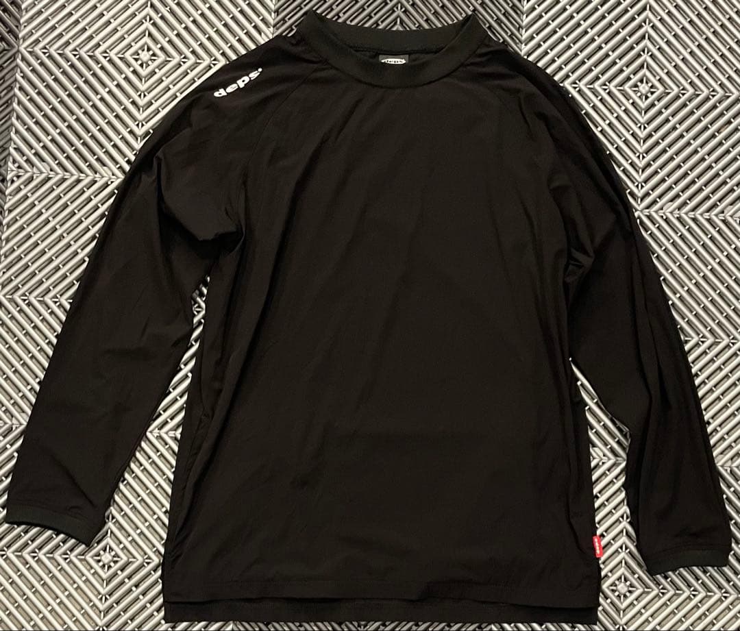 美品！デプス ナイロン ドライ ストレッチプルオーバー UV 紫外線