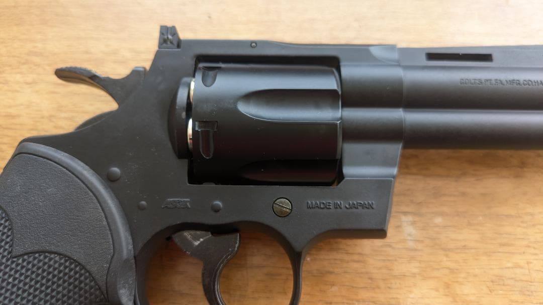 東京マルイ　コルトパイソン　357マグナム　4インチ 動作OK