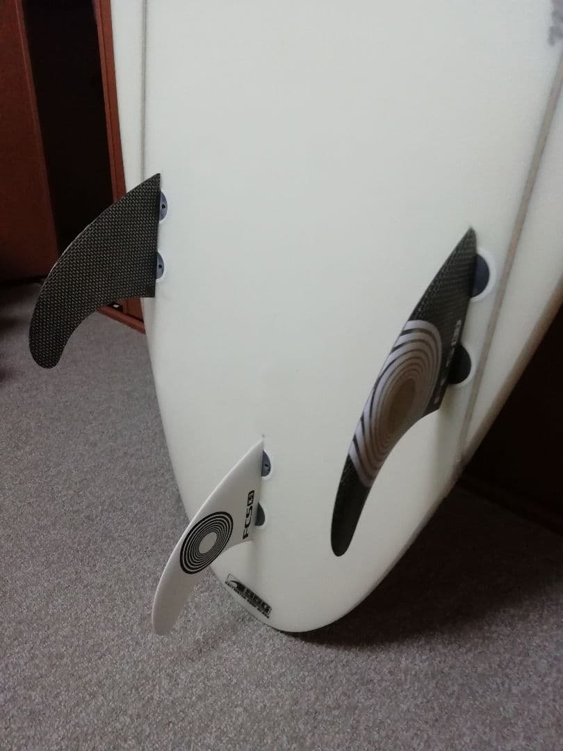 サーフボード バーン フィン付き