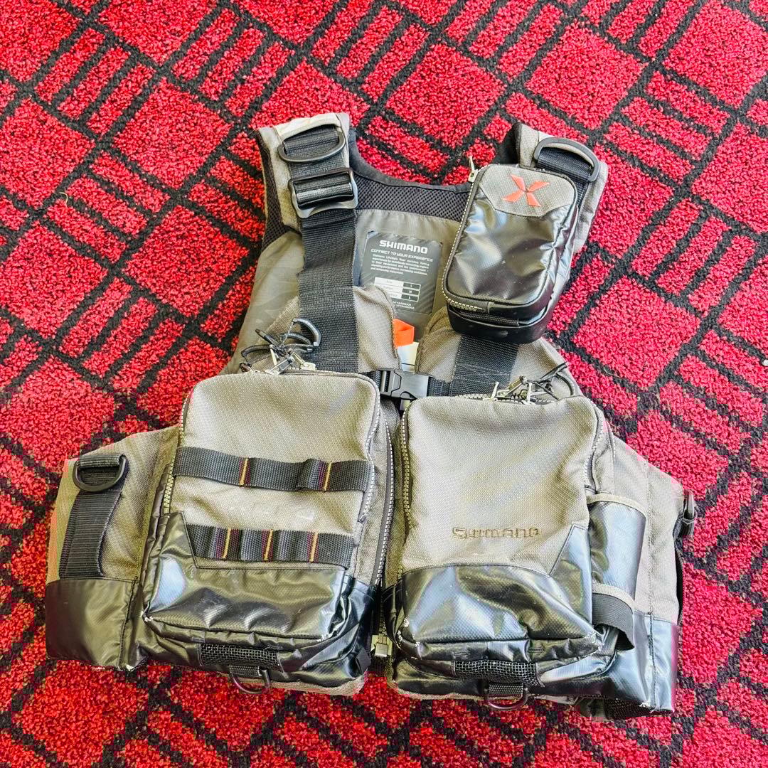 シマノ XEFO アクトゲームベスト VF-274R（サイズL）ライジャケ