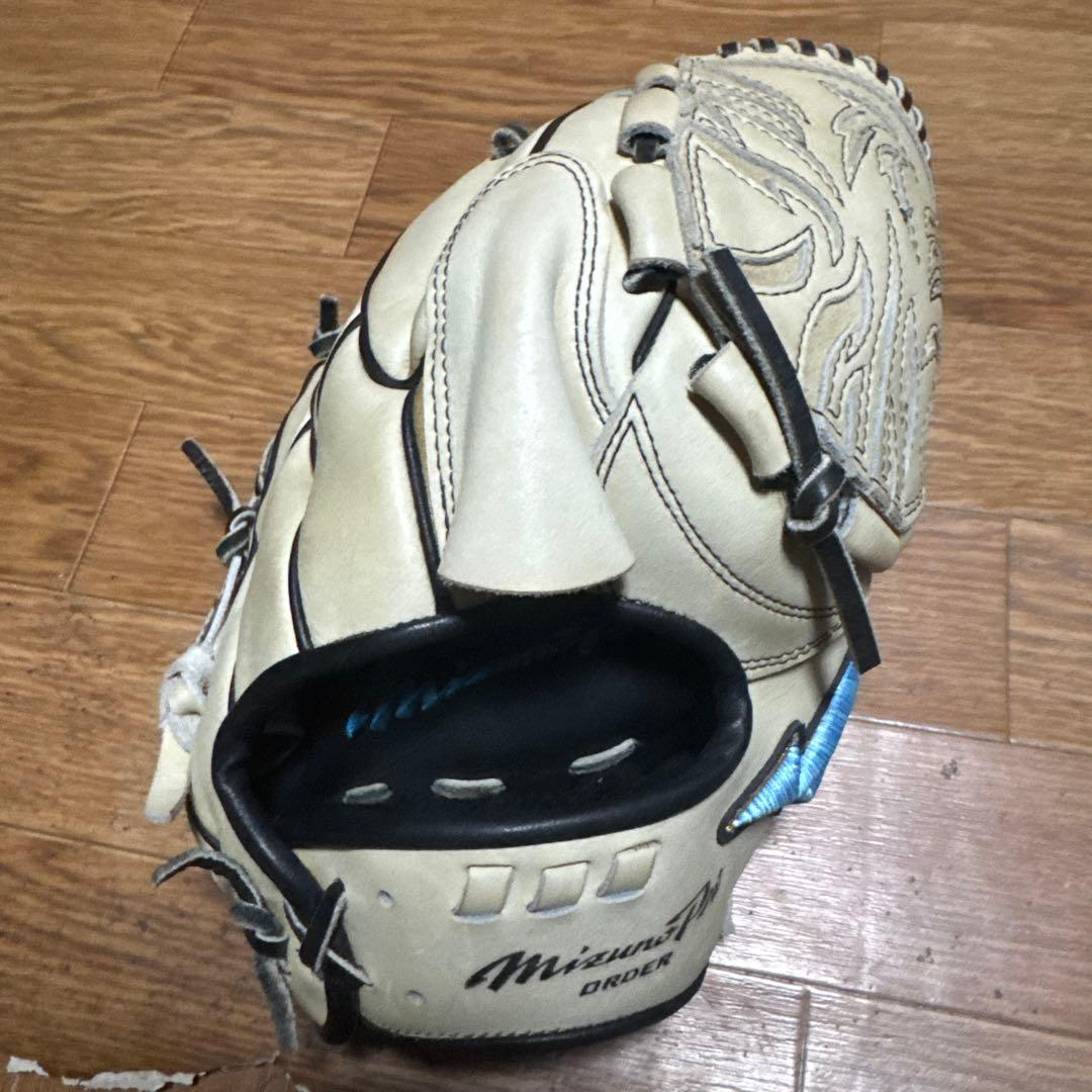 ミズノプロオーダー　投手用グローブ