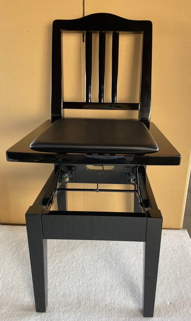 [未使用ピアノ椅子]トムソン椅子鏡面塗装 トムソン椅子　2025年モデルです。