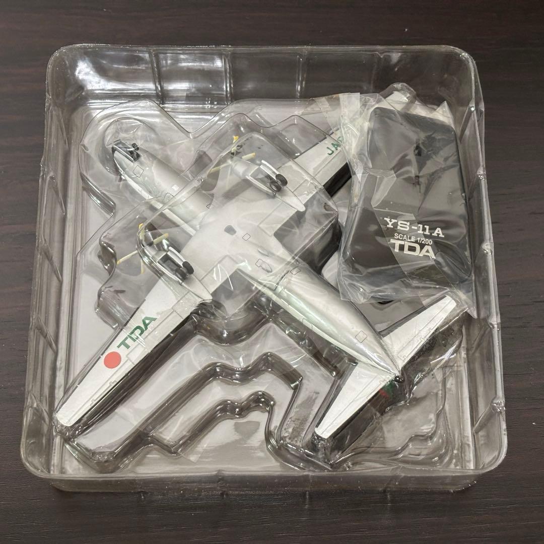 \"しれとこ\" 東亜国内航空 TDA YS-11A YS21117 1/200