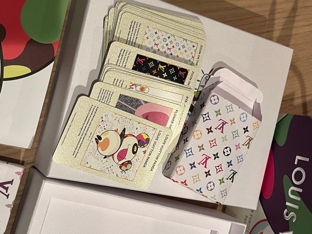 レア★ルイヴィトン×村上隆 コラボ トレーディングカード カードフォルダー