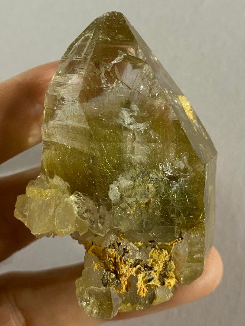 天然石　ヒマラヤ　マニハール　水晶　ルチルクォーツ　原石　レコードキーパー