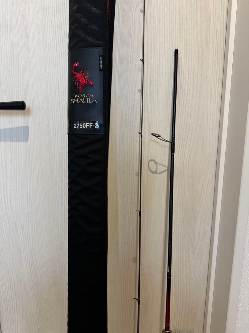 【美品】18 ワールドシャウラ　2750FF-2 シマノ