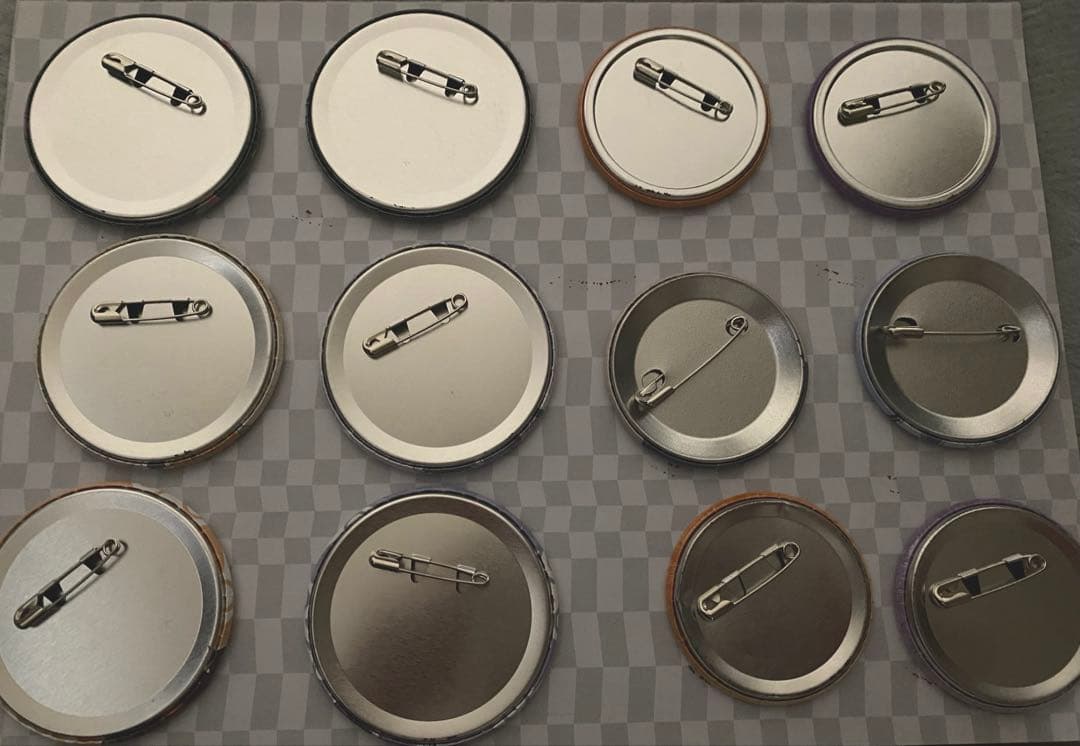 NARUTO 缶バッジまとめ売り　ナルト　ヒナタ